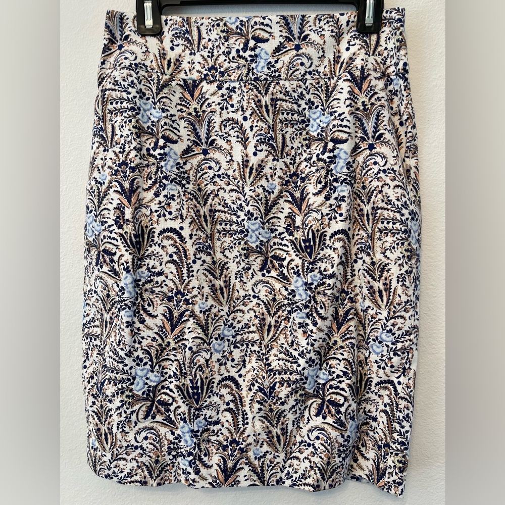 Ann Taylor Black and White Midi Pencil Skirt